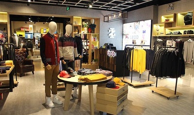 品牌服裝專賣店仿清水混凝土裝飾